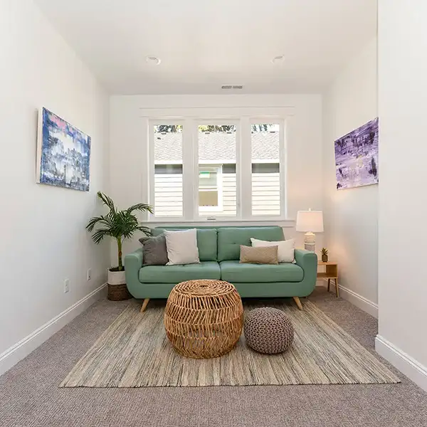 Portland Staging - 4215 NE Shaver #6 Portland Staging - 4215 NE Shaver #6
